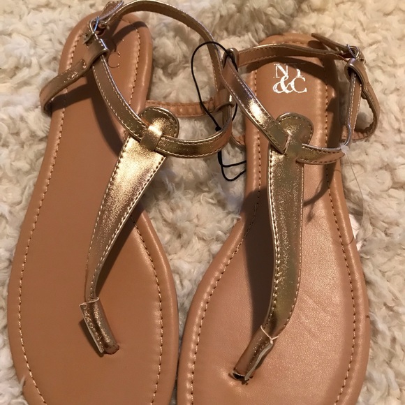 Sandals - Picture 2 of 4